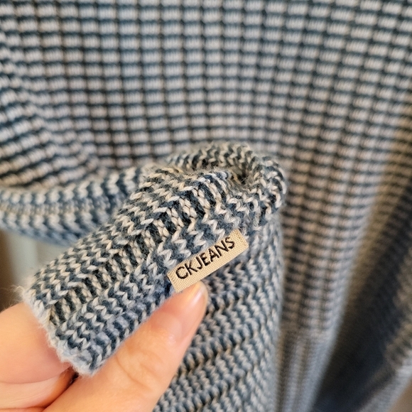 Vintage Calvin Klein Blue White Stripes Turtleneck Ribbed Knit Sweater - Picture 4 of 6